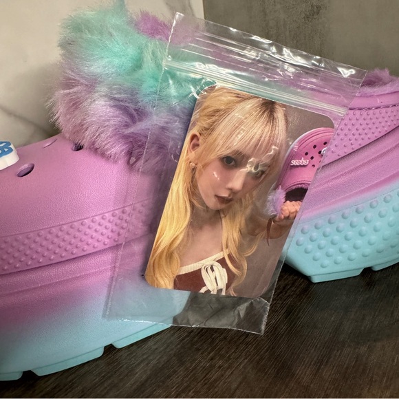 AESPA X CROCS STOMP LINED CLOG Size 8 - Picture 11 of 12